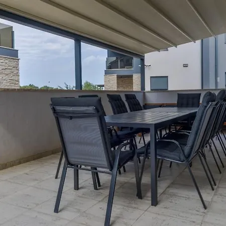 Vizula Sunset Apartment *