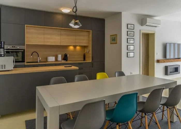 Vizula Sunset 아파트 *